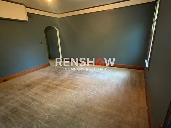 5th image of 704 Finley St APT 4