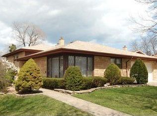 4710 Enfield Ave, Skokie, IL 60076