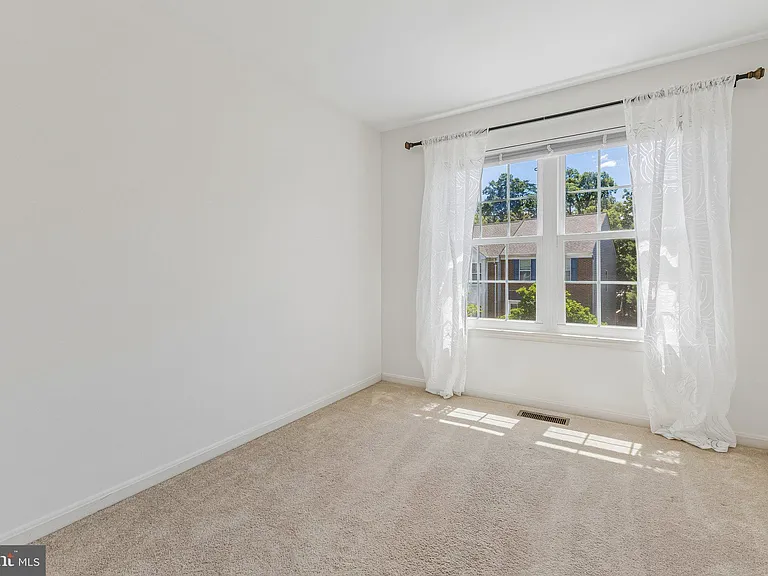 21957 Golden Spike Ter — Photo 18
