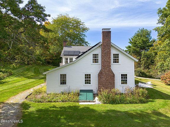 3rd image of 67 Mount Washington Rd