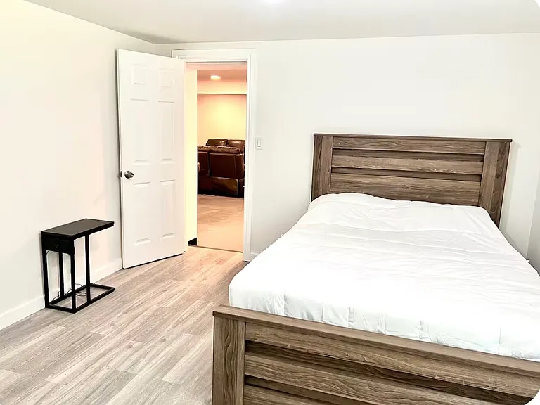 2418 Azalea Way — Photo 3