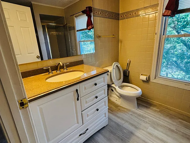 120 Magee Ct — Photo 3