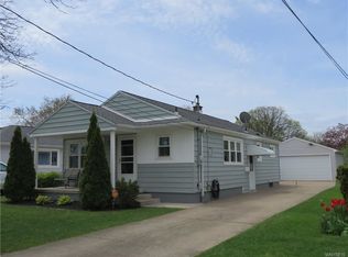 1292 92nd St, Niagara Falls, NY 14304