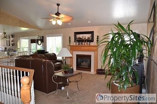 3rd image of 9512 S Chavez Dr