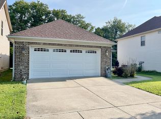 2029 Drummond Dr, Lexington, KY 40511