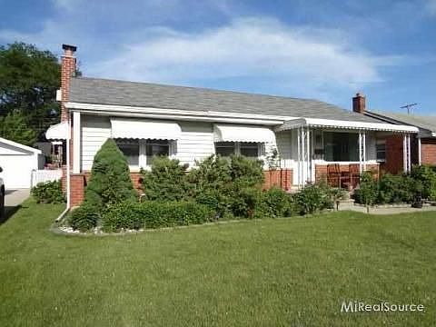 1st image of 28740 Groveland St