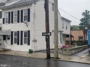 18 Lewis St, Minersville, PA 17954