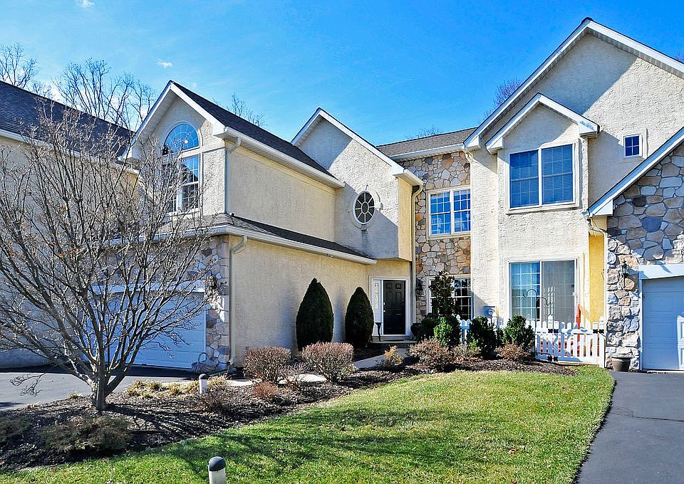 1st image of 334 Saint Andrews Pl