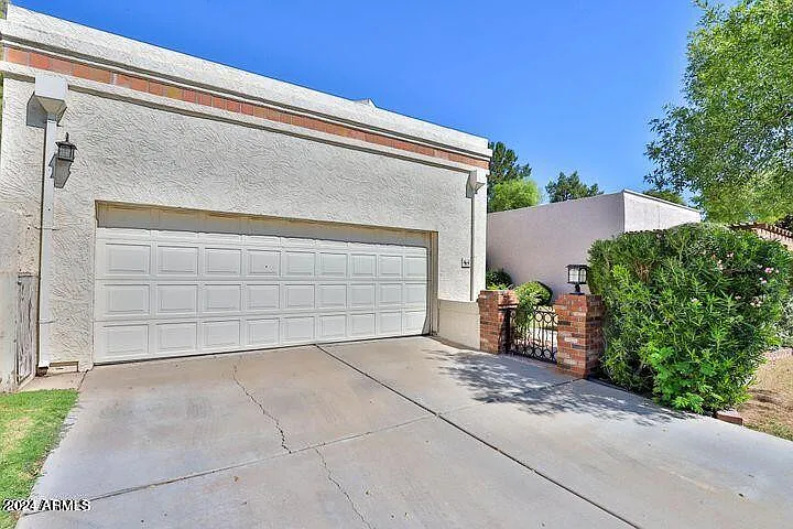 2322 S Rogers Cir #4 — Photo 2