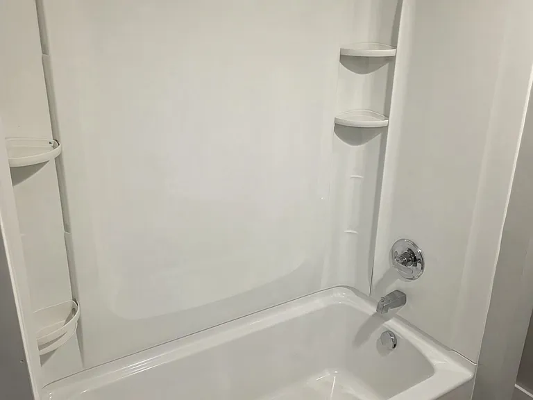 1409 Hyatt Ave #B — Photo 4