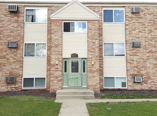 2323 30th St SW APT 101, Wyoming, MI 49519