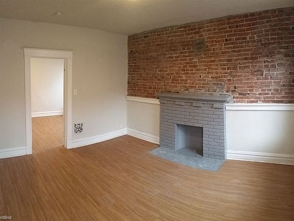 3rd image of 4154 Folsom Ave
