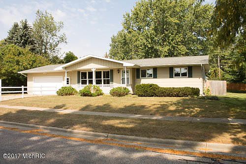 2nd image of 1035 Arlington Ave