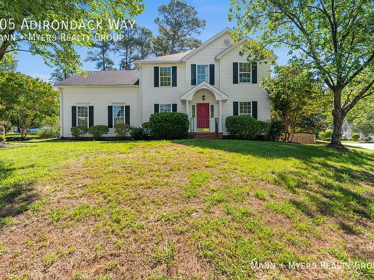 305 Adirondack Way — Photo 6