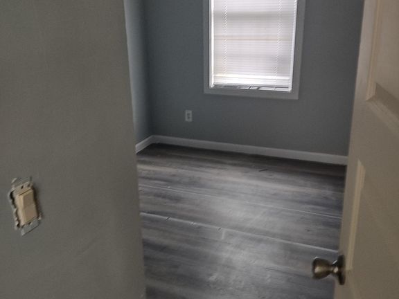 5th image of 429 Broomford Hill Ln