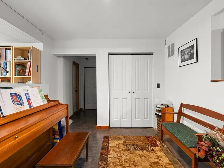 510 Pine Ave — Photo 24