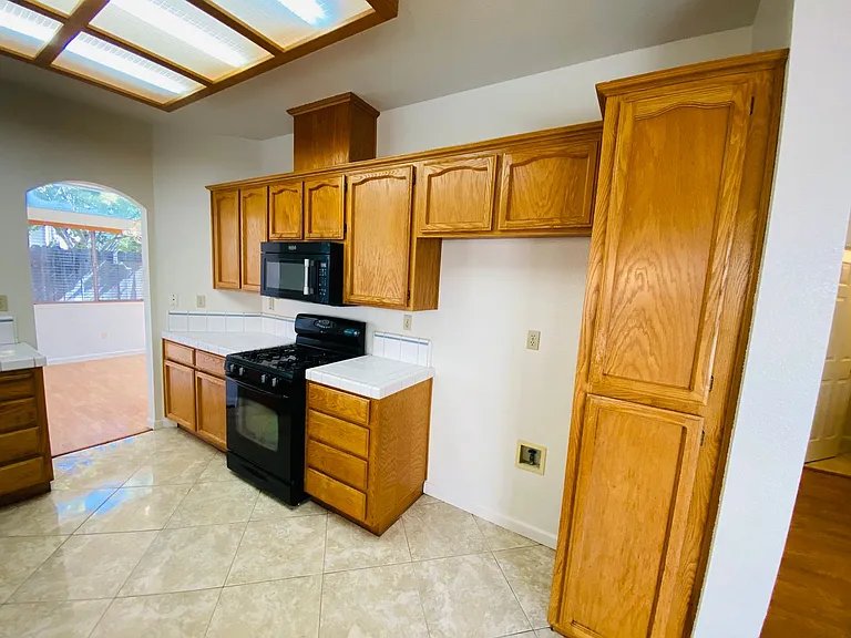 8868 Chadbury Pl — Photo 6