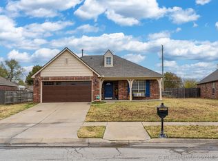 15111 E 90th Pl N, Owasso, OK 74055