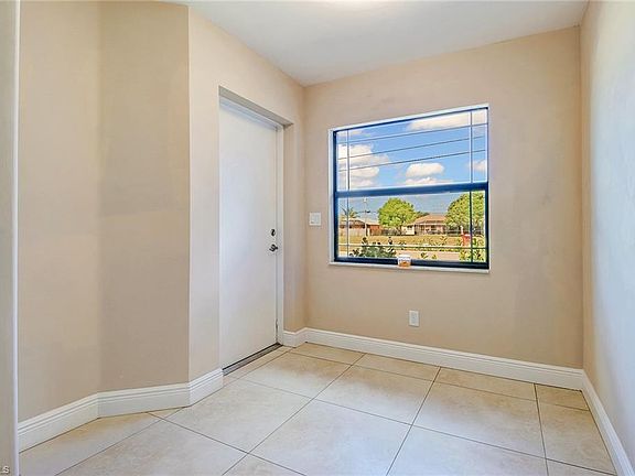 4th image of 3215 SW 11th Ct