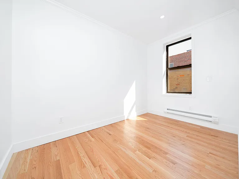 201 E 2nd St #5C — Photo 6