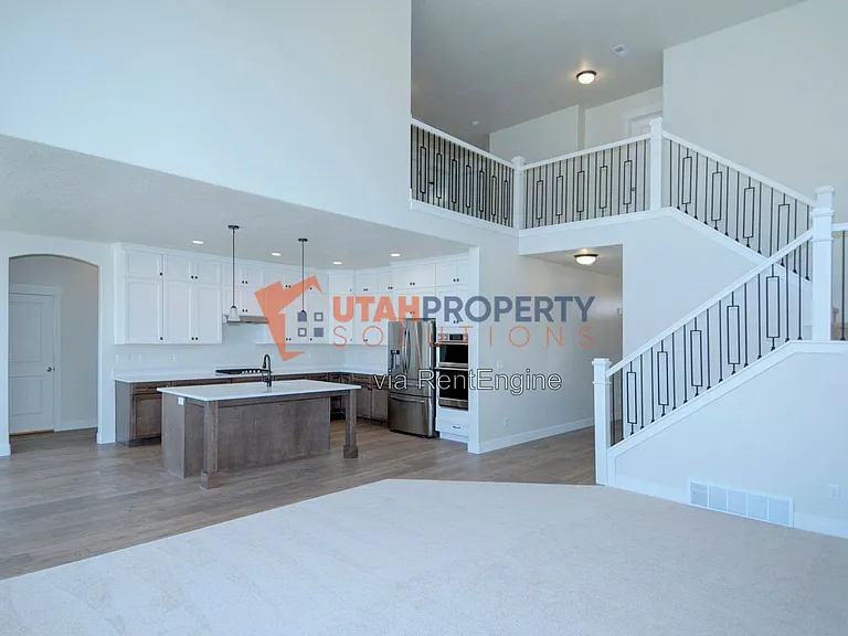 1353 W Quailhill Rd — Photo 7