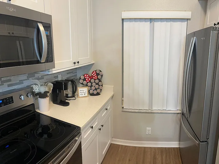 8404 Crystal Cove Loop — Photo 21
