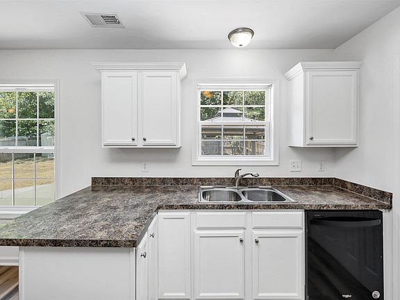5th image of 363 Colony Lakes Dr