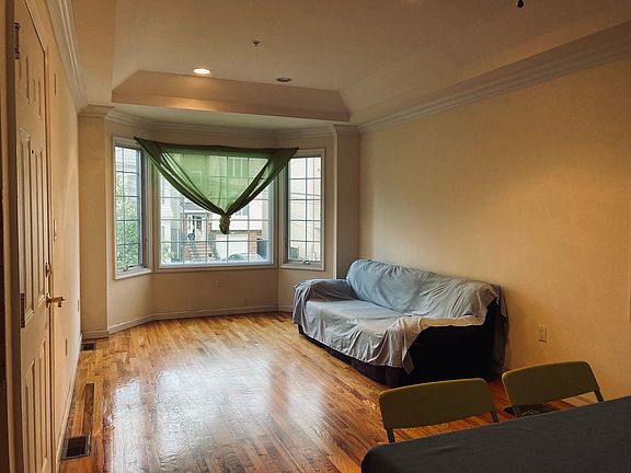 3rd image of 11 S 5th St Floor 1