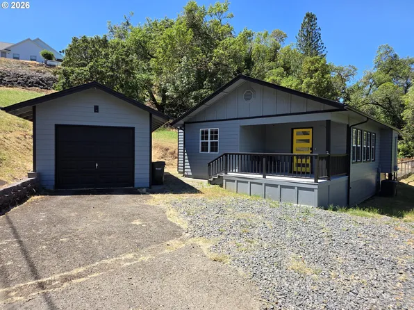 1520 NE Winter St, Roseburg, OR 97470
