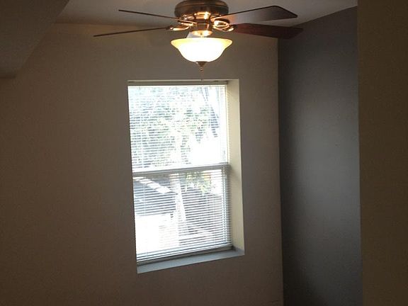 5th image of 2647 N Kedzie Ave #2H