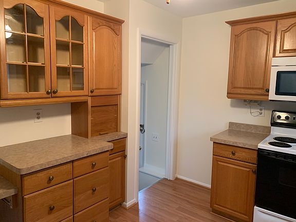 3rd image of 199 Norcrest Dr