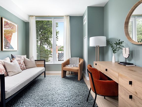 3rd image of 30-77 Vernon Blvd Penthouse 702E
