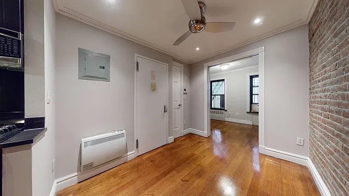 Rented by Bond New York | media 11