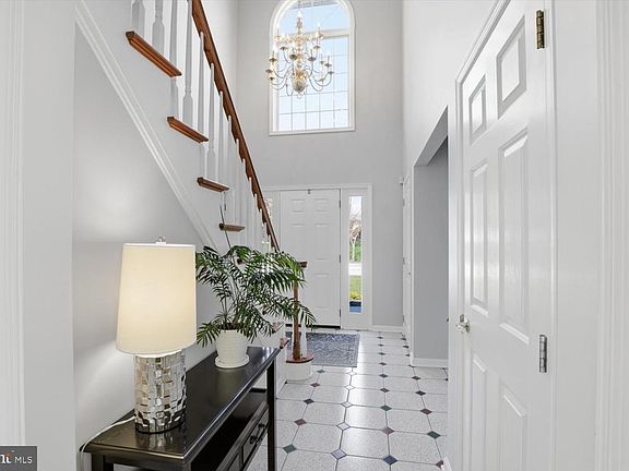 3rd image of 5771 Nesbit Dr