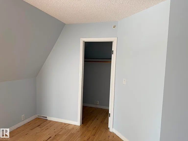 18929 99a Ave NW — Photo 12