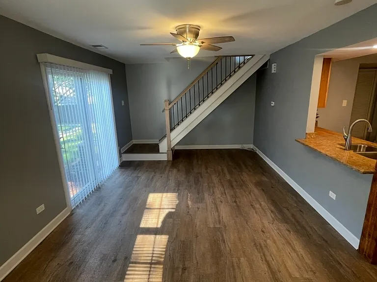 1202 Spur Ct — Photo 2