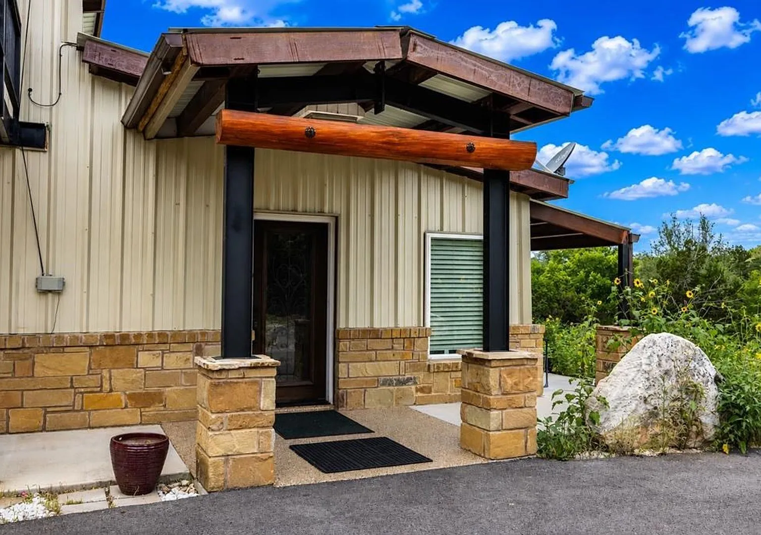 For Lease!! Amazing Views — Photo 4