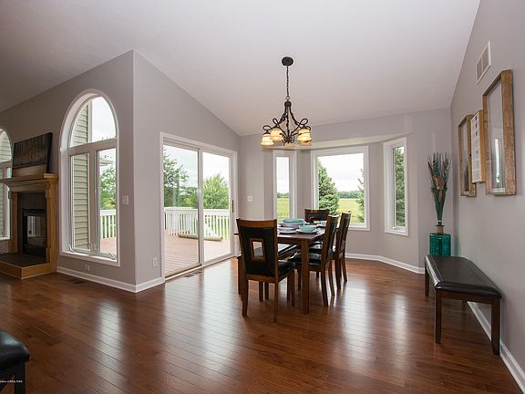 3rd image of 11503 Sara Ann Dr