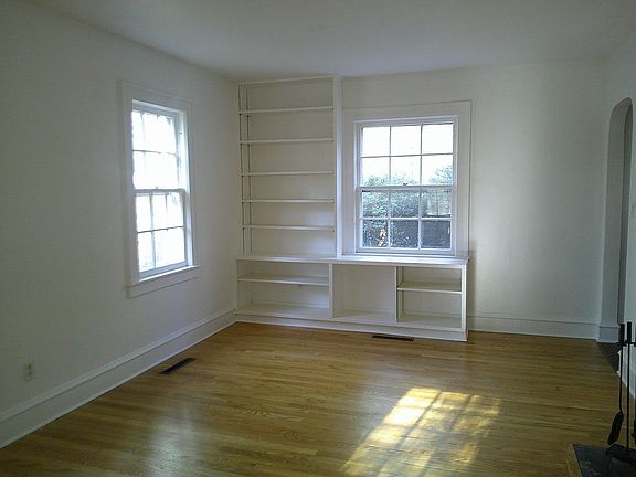 Livingroom Book Shelves