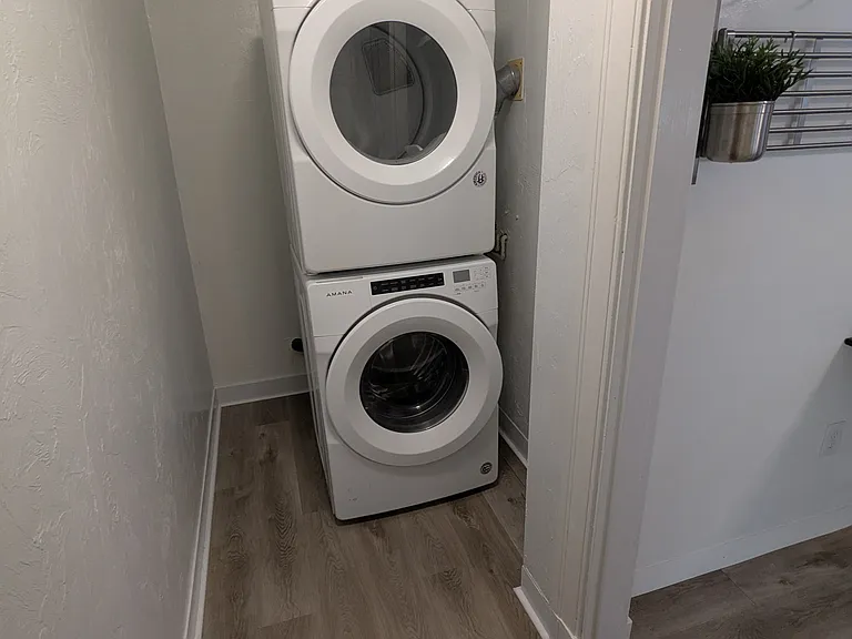 27 Irving St #2 — Photo 8