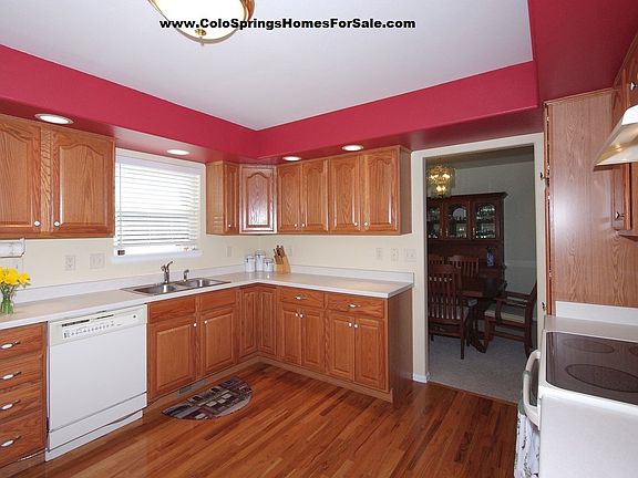 5th image of 2279 Jeanette Way