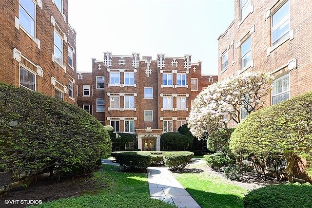 1st image of 558 Michigan Ave APT 1S