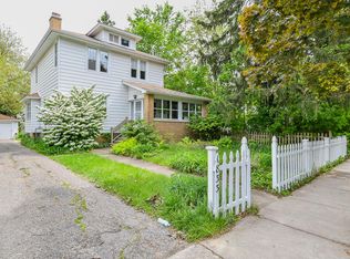1833 Oakland Dr, Kalamazoo, MI 49008