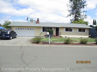 2036 Burdette Dr, Roseburg, OR 97471