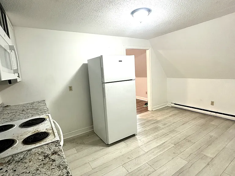 36 Pond St #5 — Photo 2