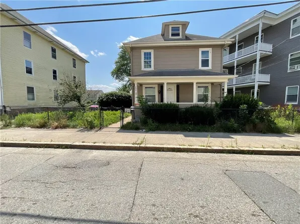 244 Washington St, Central Falls, RI 02863
