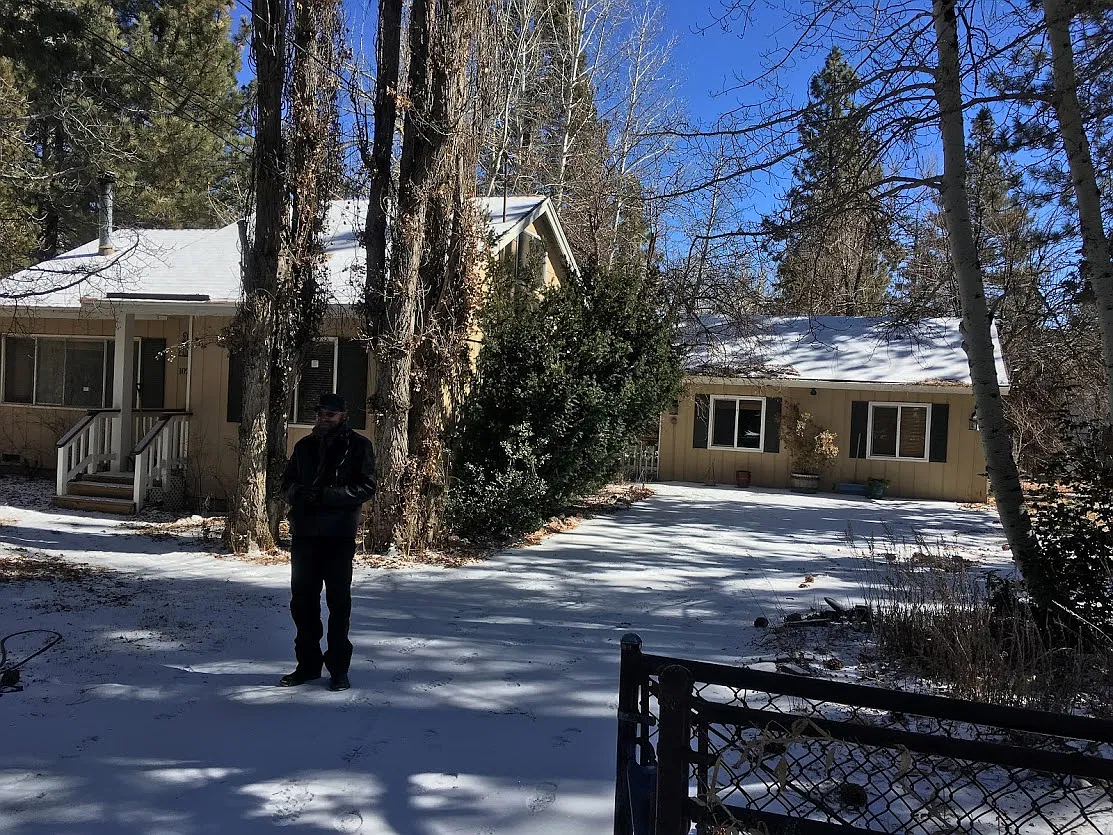 3 bed, 1250 sqft, $2,200 — Photo 2