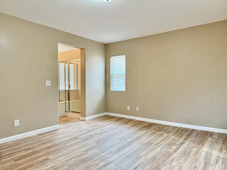 9070 Vintage Wine Ave — Photo 32