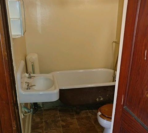 4th image of 1006 Miller St APT 3