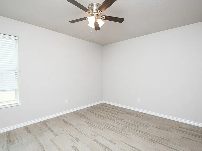 344 Arnold Dr #B — Photo 9
